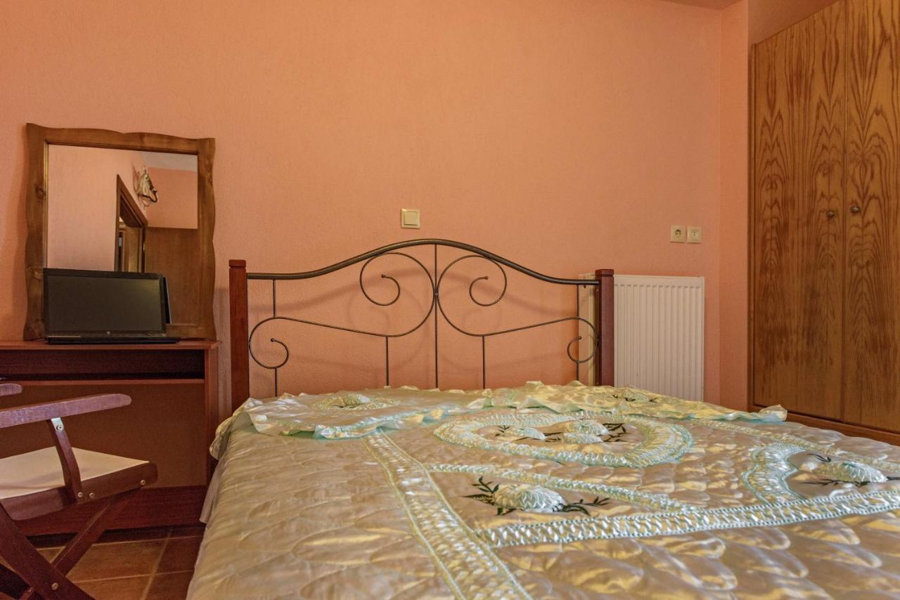 Ferienwohnung Danai House Nea Roda Exterior foto